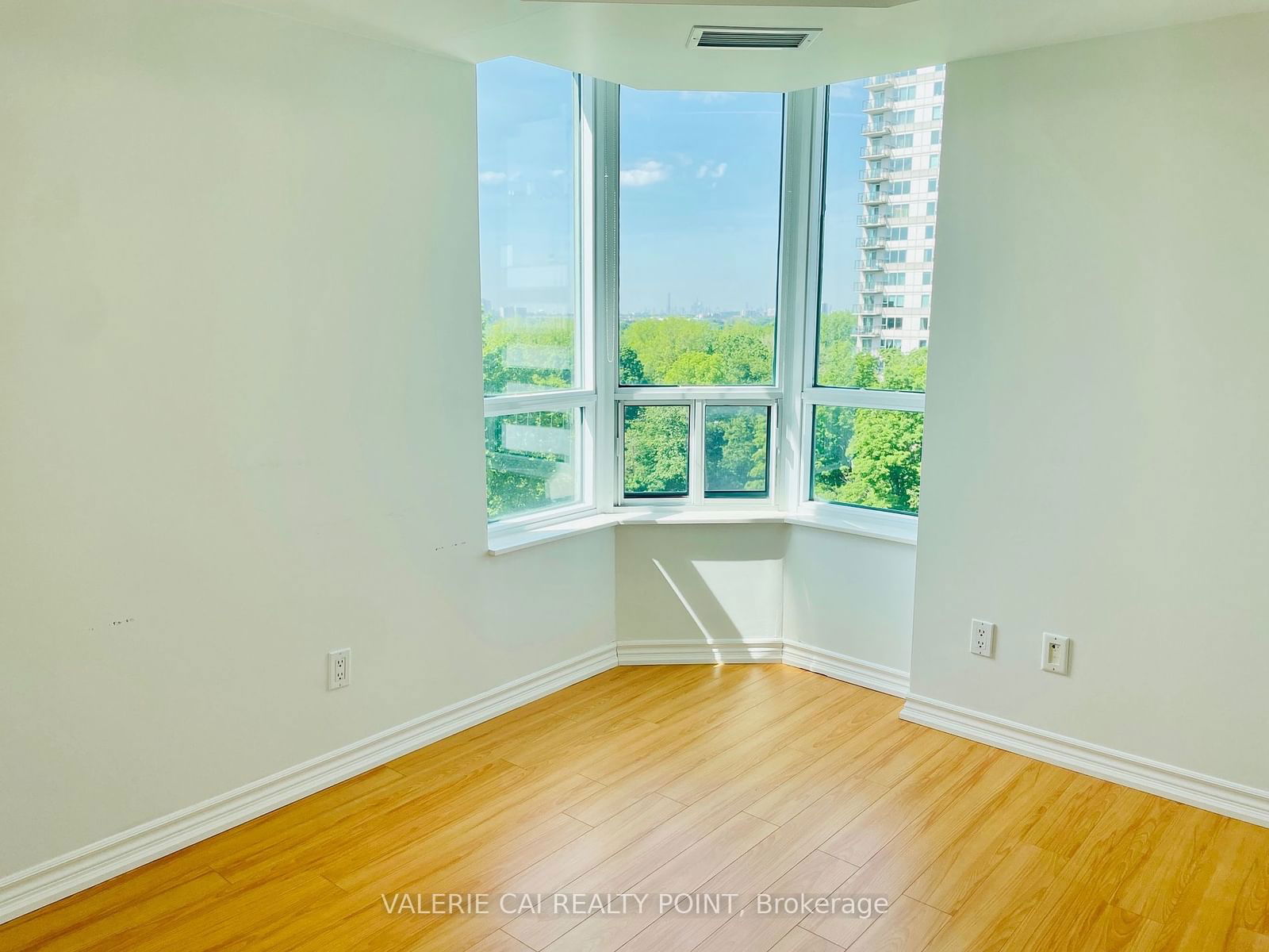 61 Town Centre Crt, unit 1002A for rent - image #4