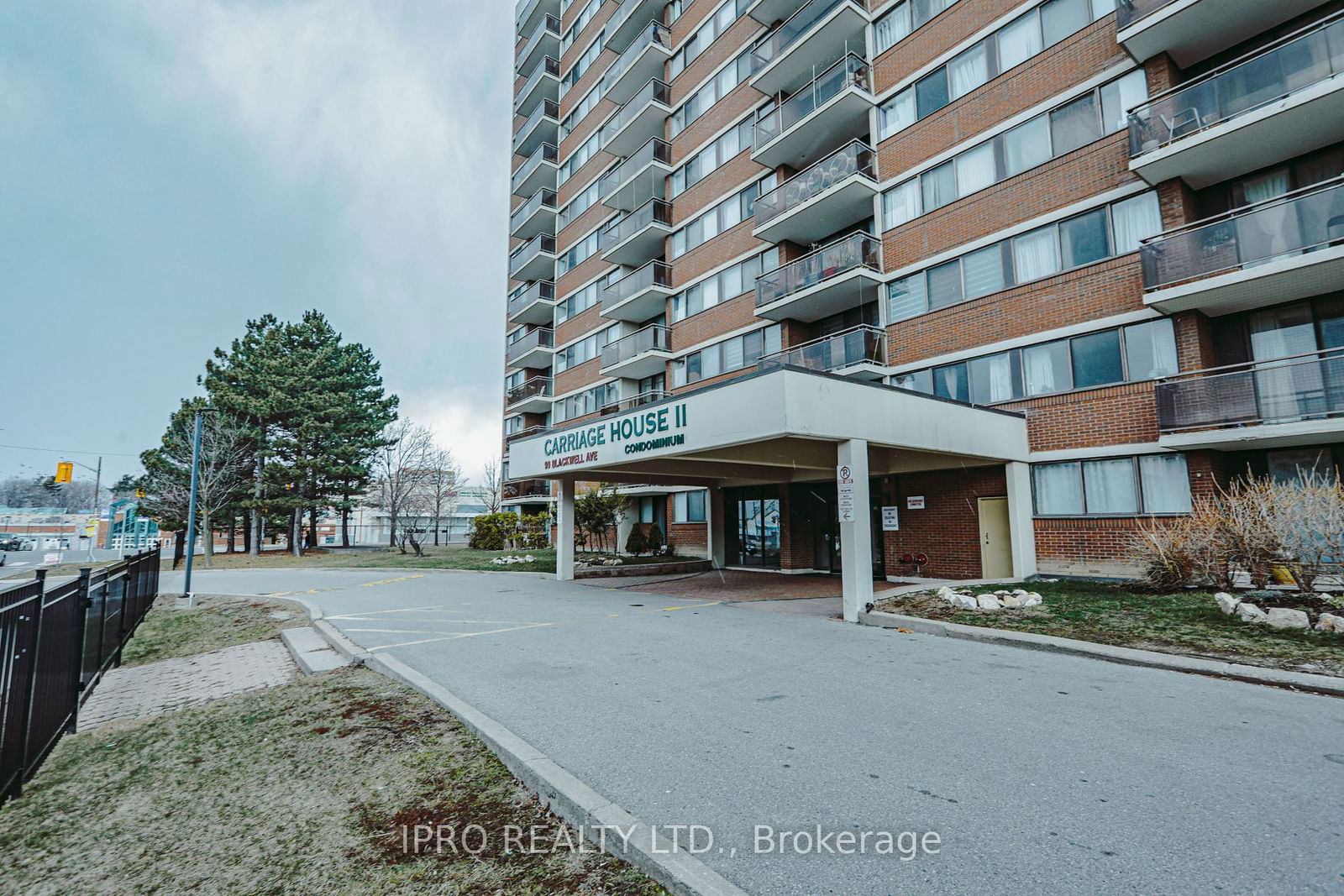 99 Blackwell Ave, unit 1113 for sale - image #2