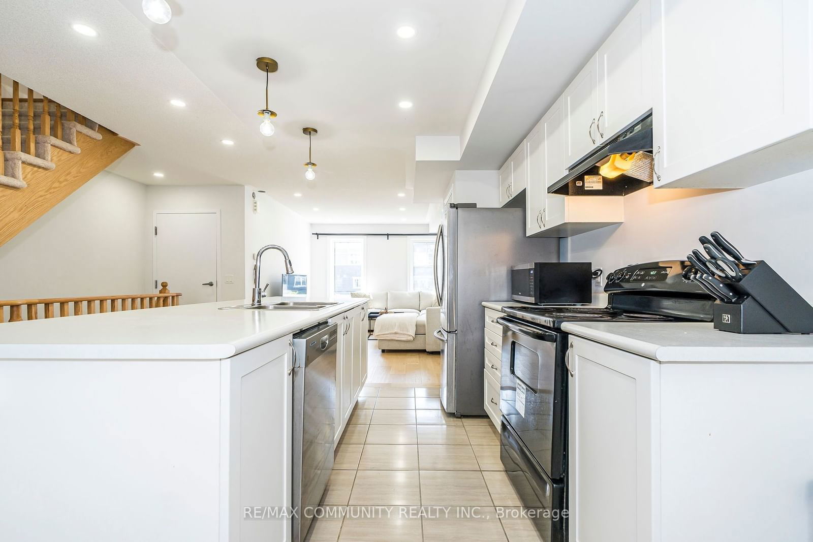 2500 Hill Rise Crt, unit 13 for sale - image #16