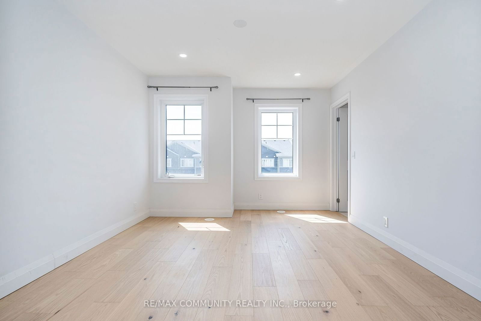 2500 Hill Rise Crt, unit 13 for sale - image #30