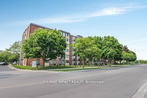 1540 Pickering Pkwy, unit 302 for sale