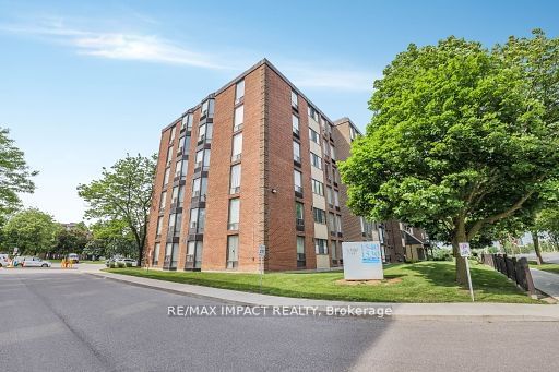 1540 Pickering Pkwy, unit 302 for sale