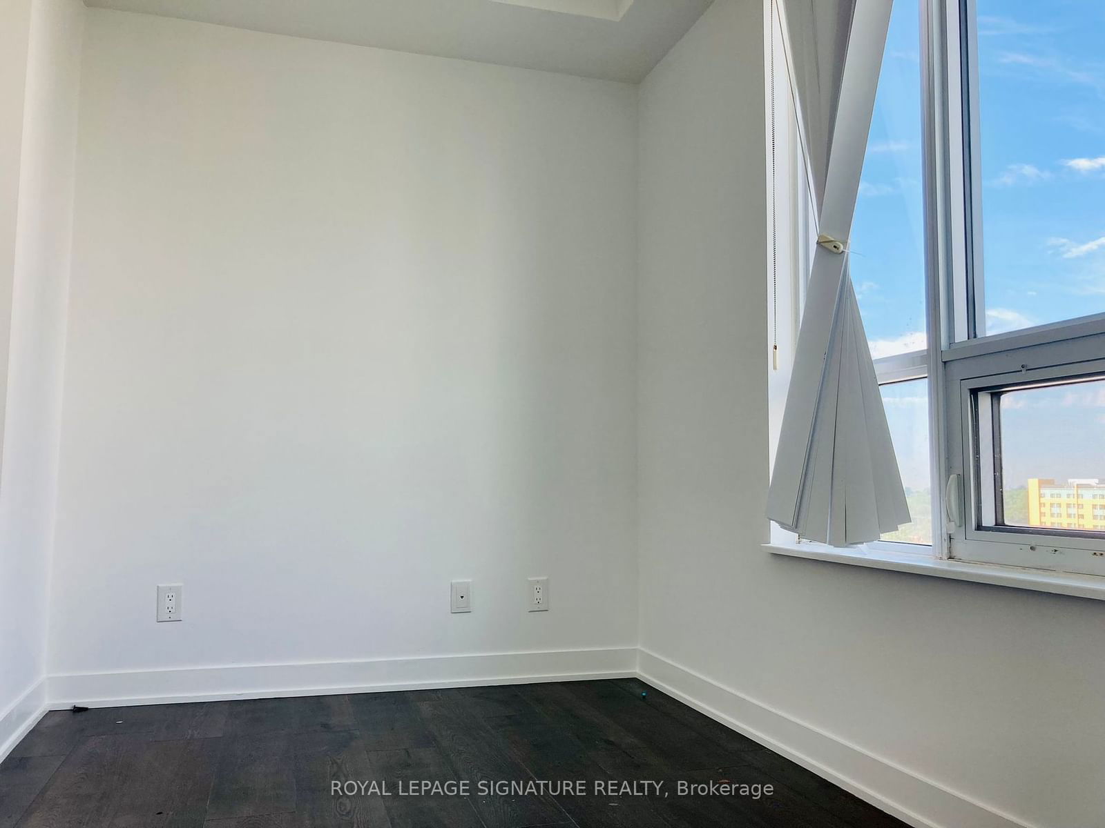 195 Bonis Ave, unit 912 for rent - image #8