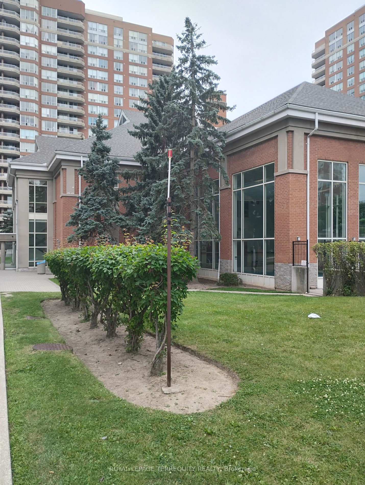 410 Mclevin Ave, unit 1407 for sale - image #16