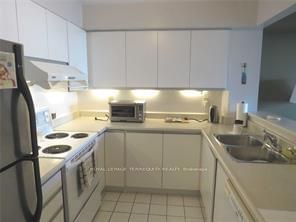 410 Mclevin Ave, unit 1407 for sale - image #7