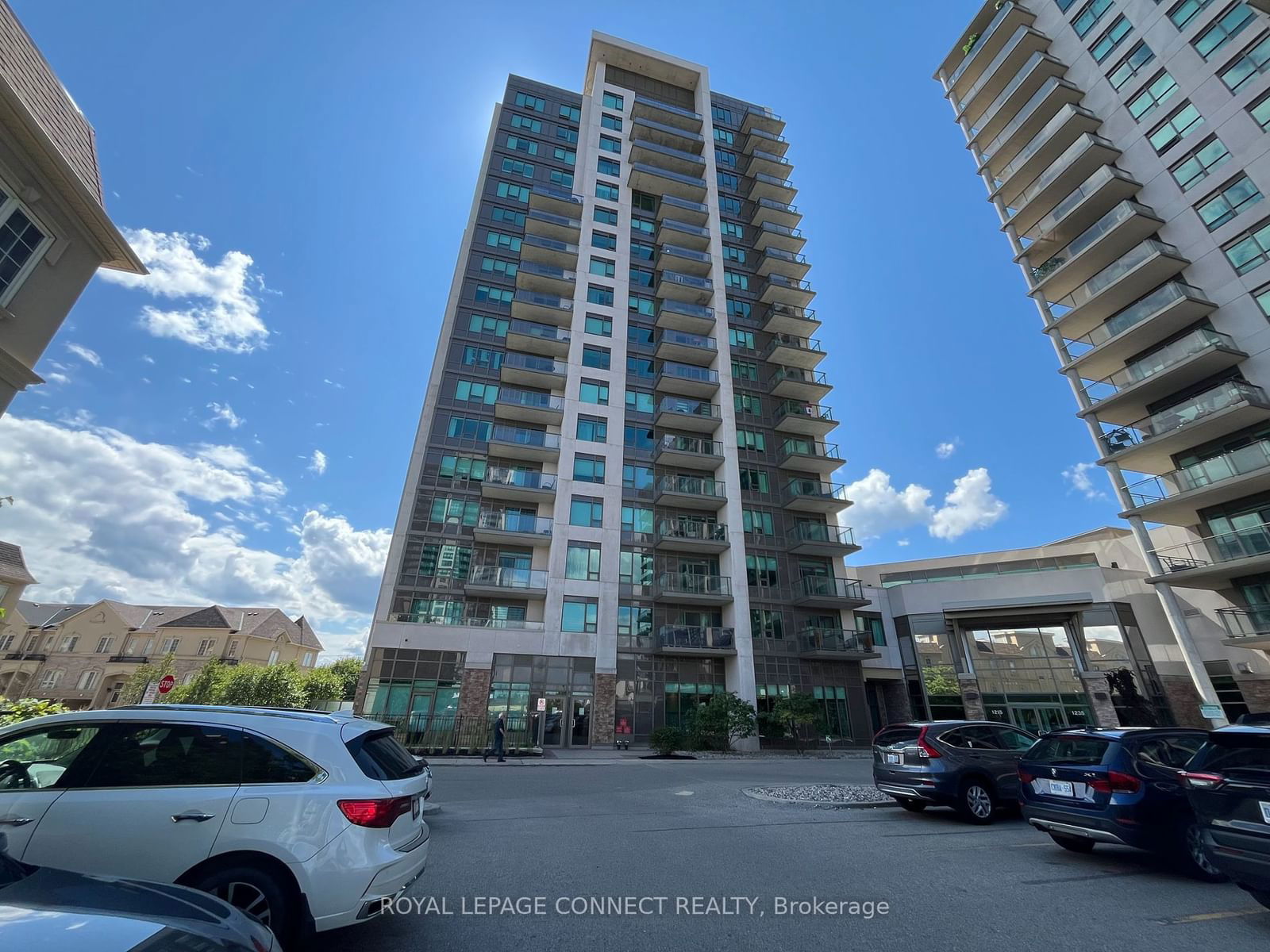 1215 Bayly St, unit Ph1-01 for sale - image #1