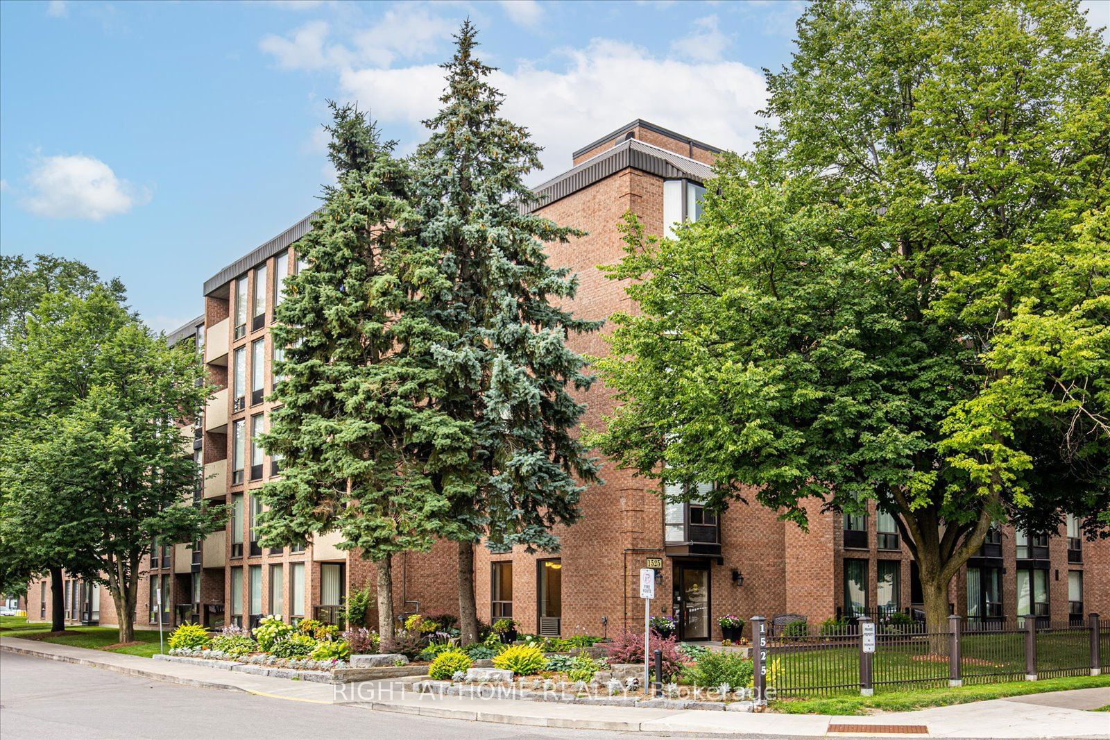 1525 Diefenbaker Crt, unit 401 for sale - image #1