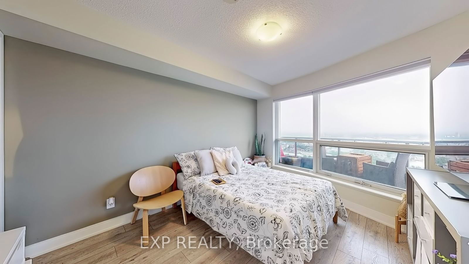 125 Village Green Sq, unit 3104 for sale - image #19