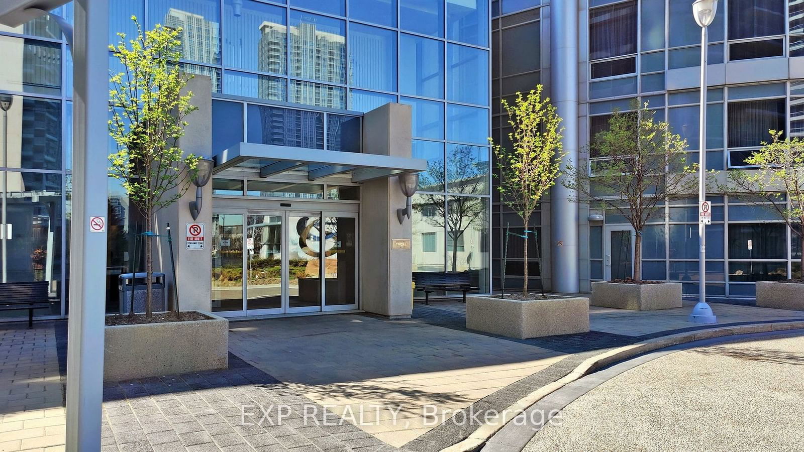 125 Village Green Sq, unit 3104 for sale - image #3