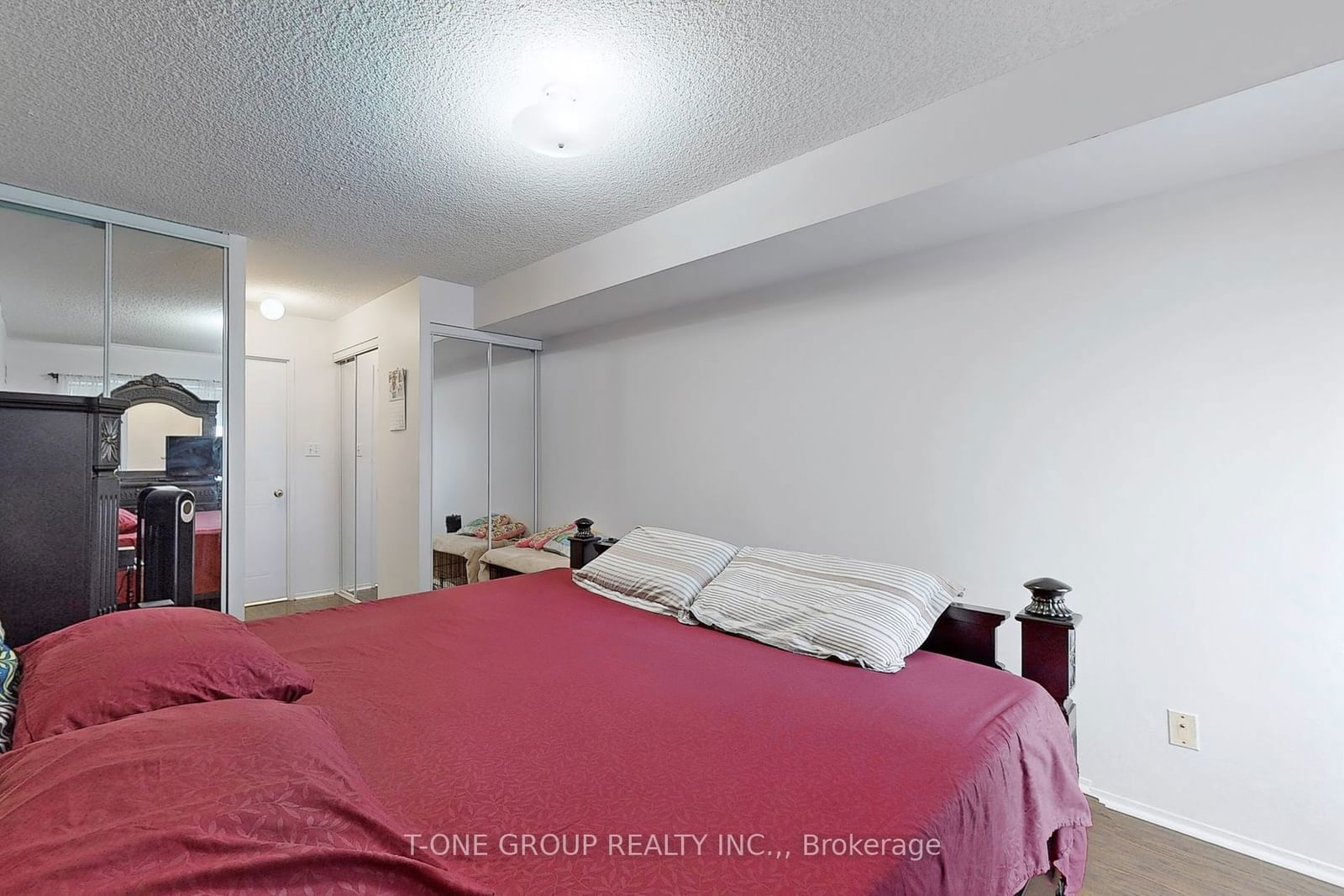 2550 Lawrence Ave E, unit 516 for sale - image #13