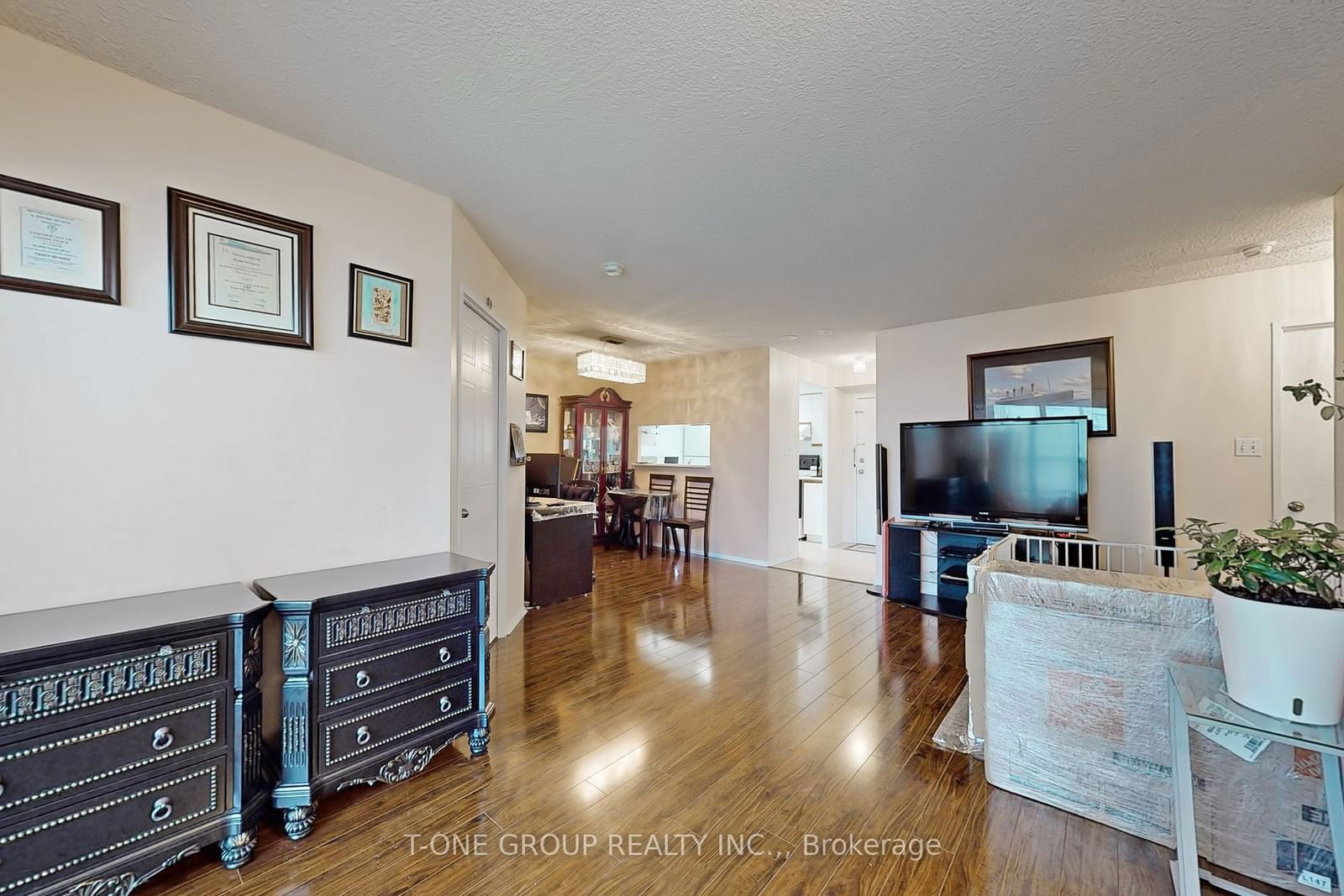 2550 Lawrence Ave E, unit 516 for sale - image #5