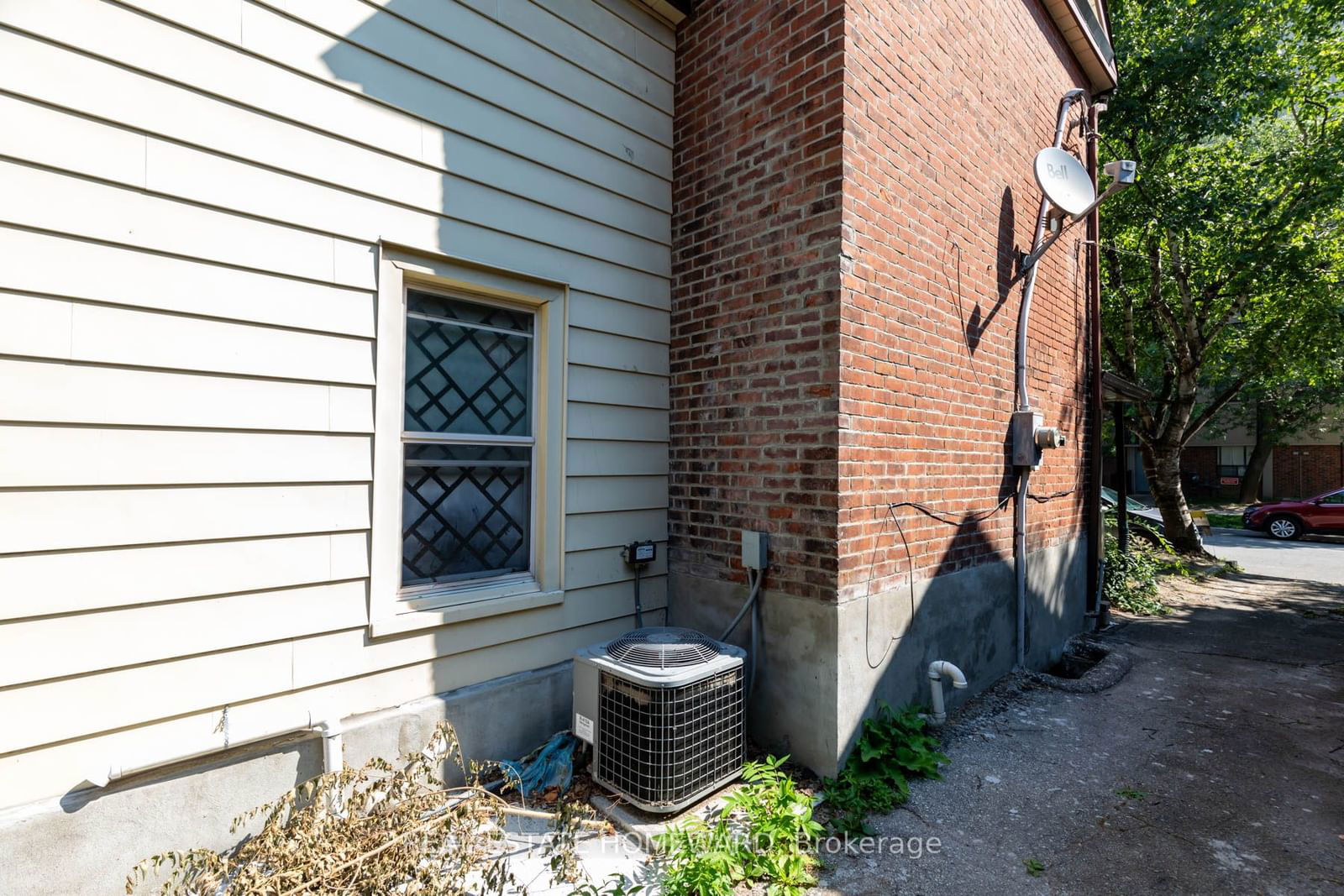 152 Barrington Ave for sale  - image #26