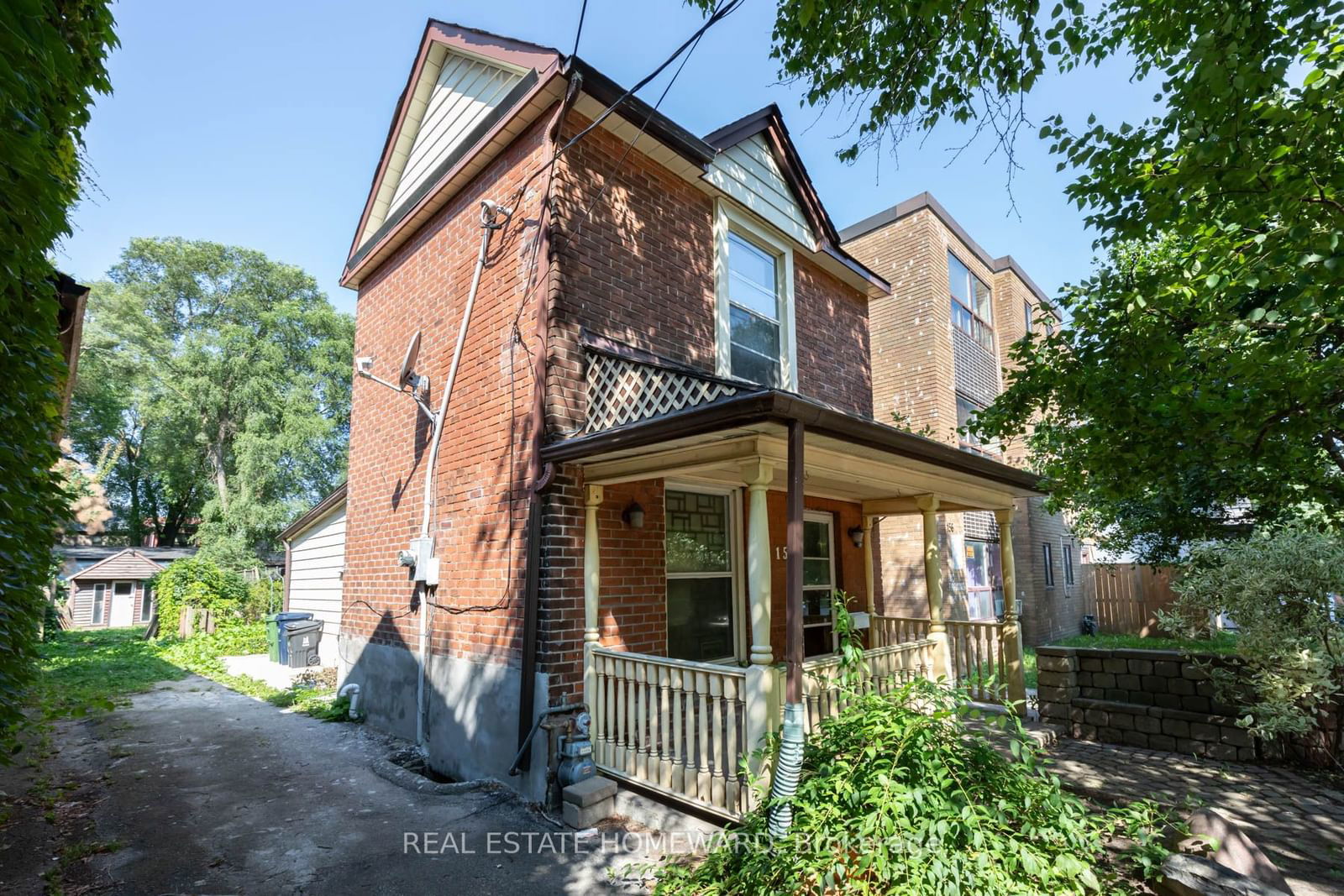 152 Barrington Ave for sale  - image #32