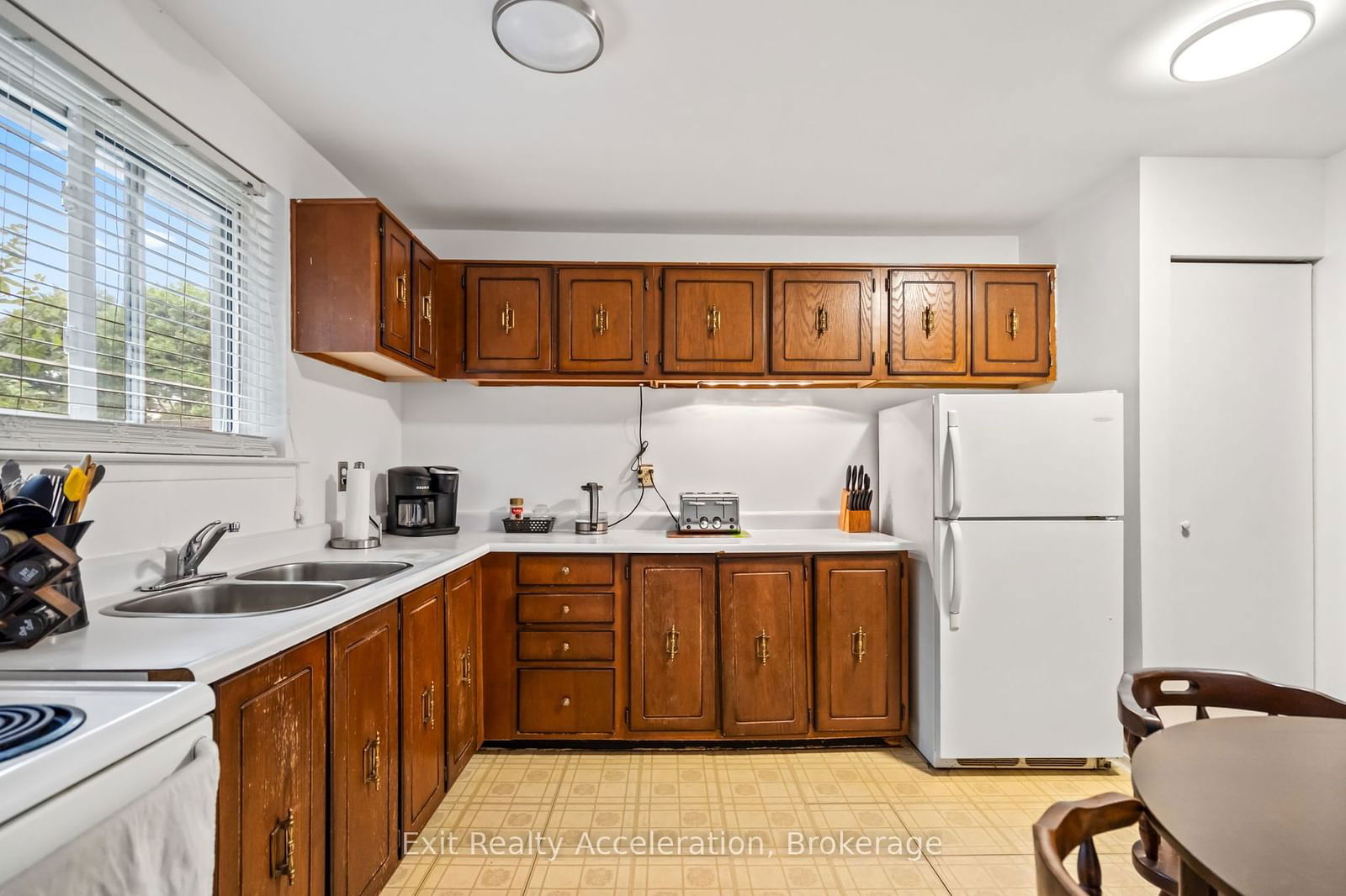 120 Nonquon Rd, unit 9 for sale - image #7