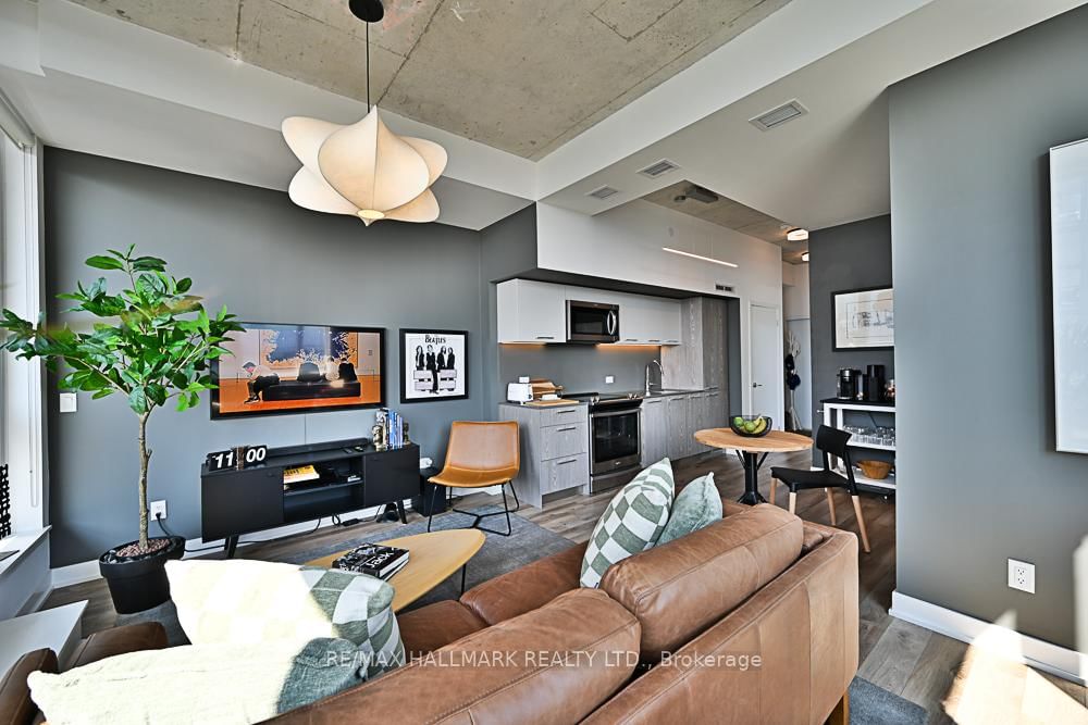 30 Baseball Pl, unit 1402 for sale - image #8