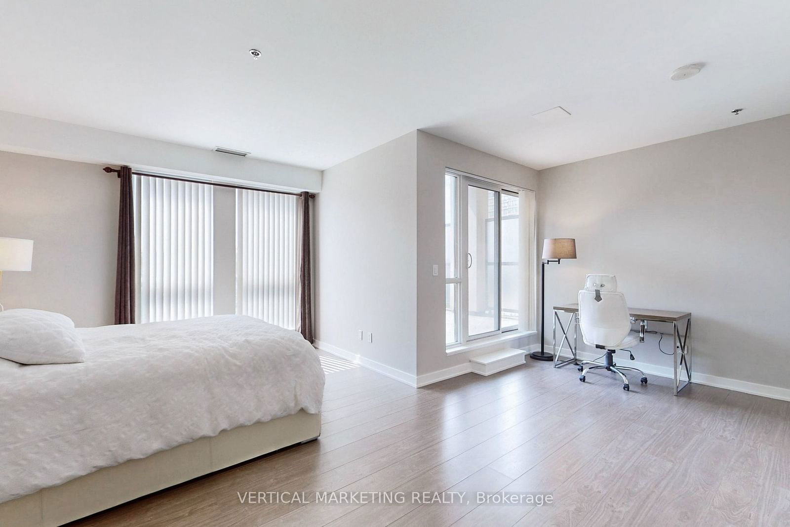 175 Bonis Ave, unit TH01 for sale - image #28