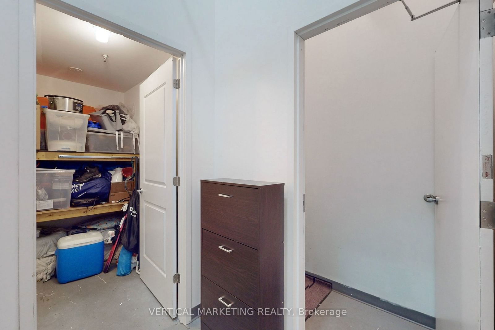 175 Bonis Ave, unit TH01 for sale - image #33