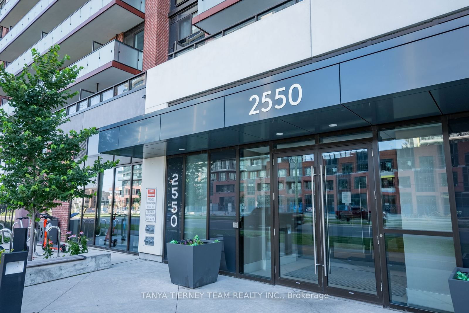 2550 Simcoe St N, unit 1812 for sale - image #3