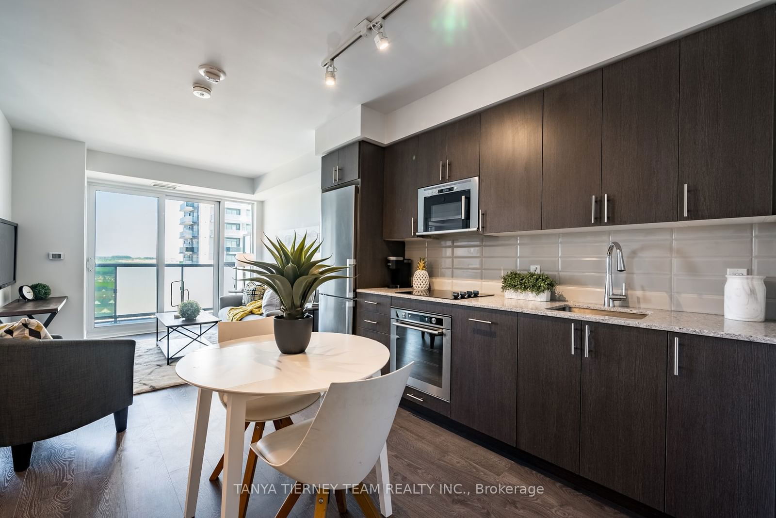 2550 Simcoe St N, unit 1812 for sale - image #6