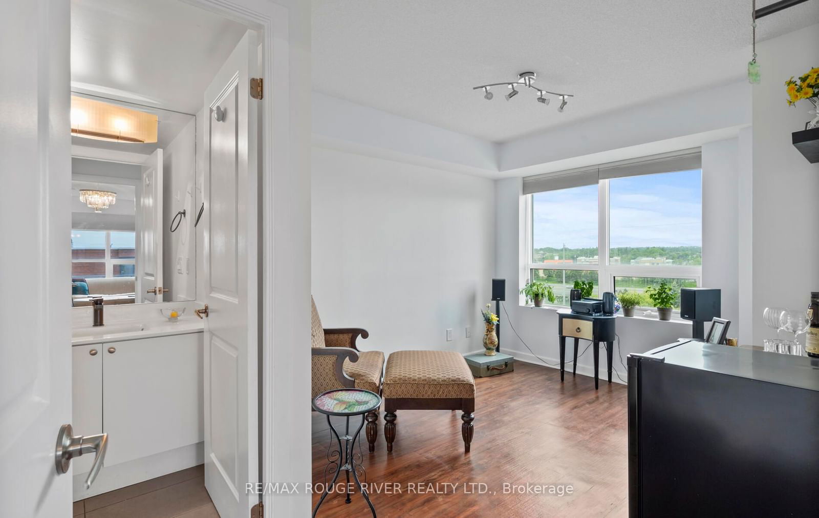 1235 Bayly St, unit 410 for sale - image #23