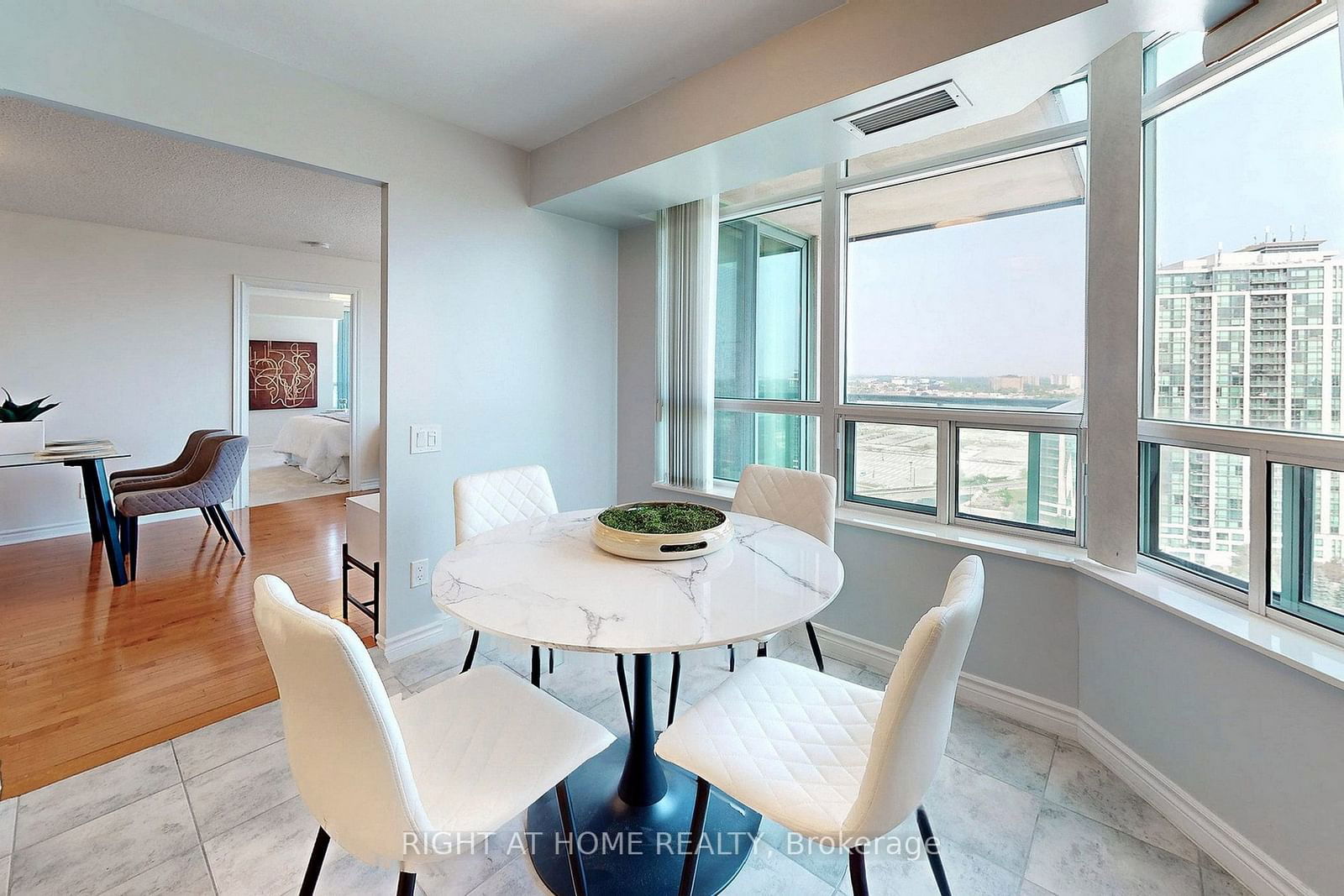 61 Town Centre Crt, unit 1609 for sale - image #19