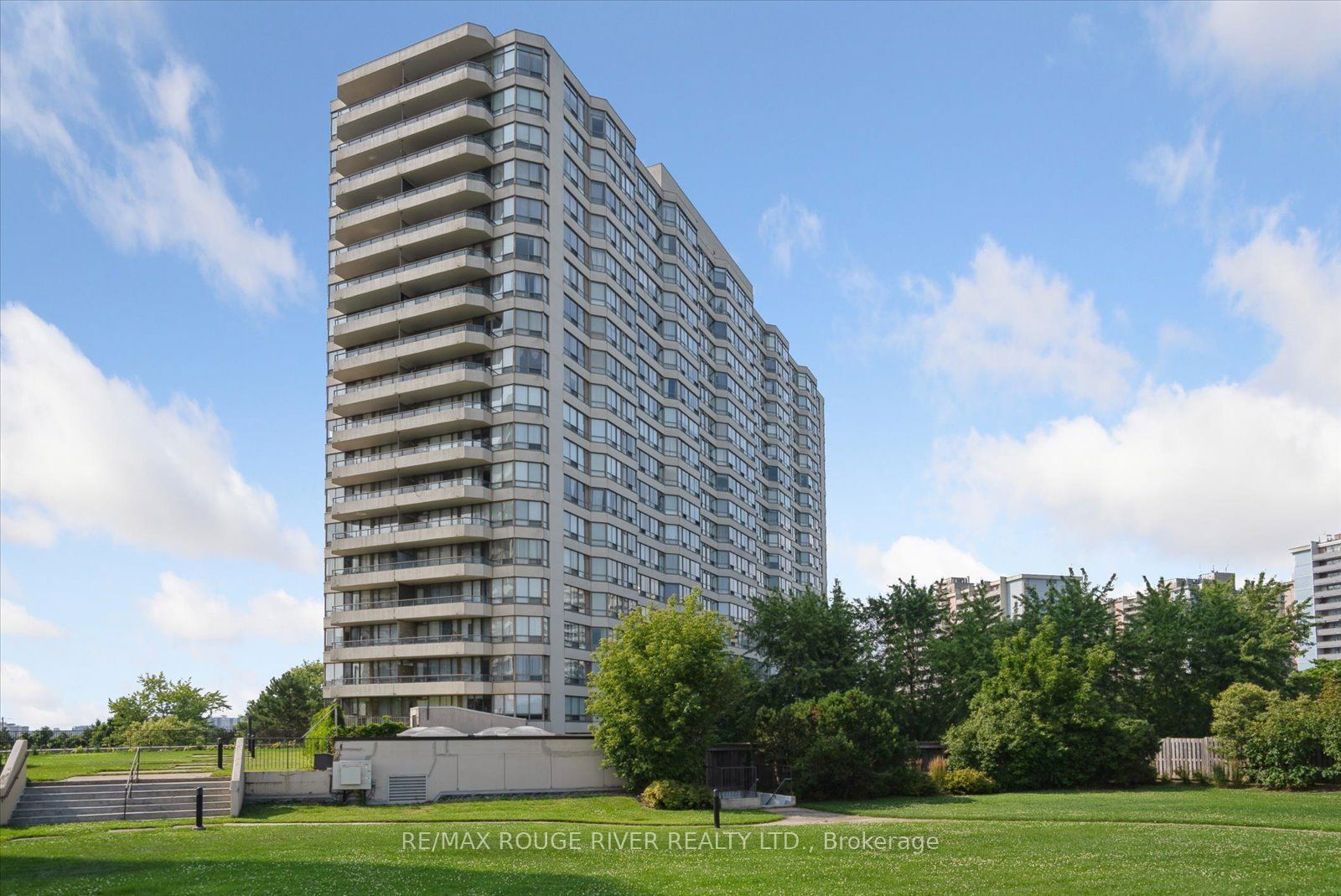 3 Greystone Walk Dr, unit 1521 for sale - image #2