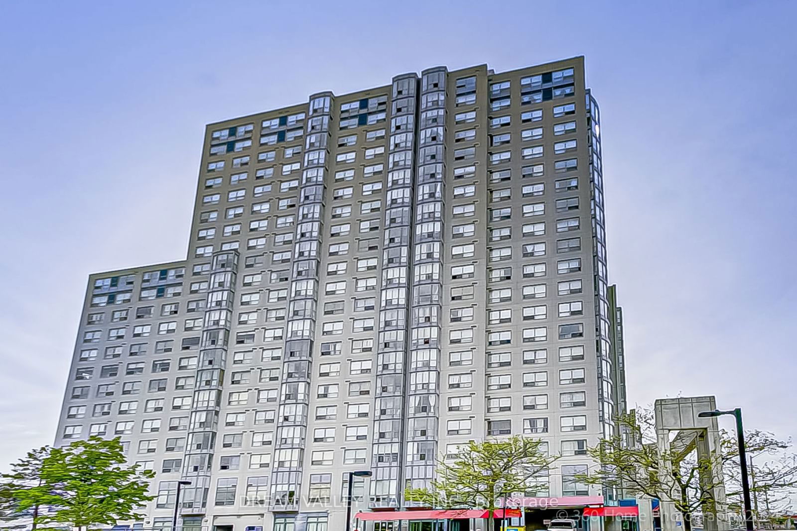 1470 Midland Ave, unit 2208 for sale - image #1