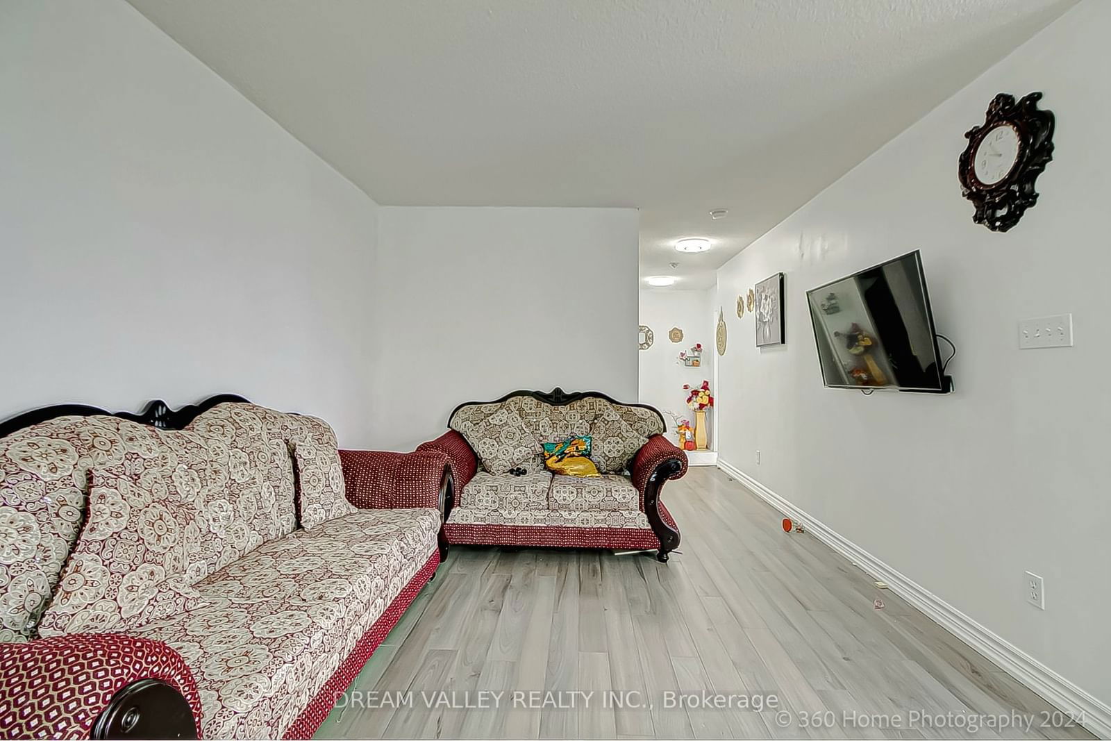 1470 Midland Ave, unit 2208 for sale - image #10