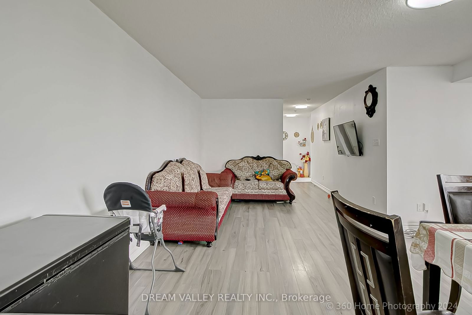 1470 Midland Ave, unit 2208 for sale - image #12