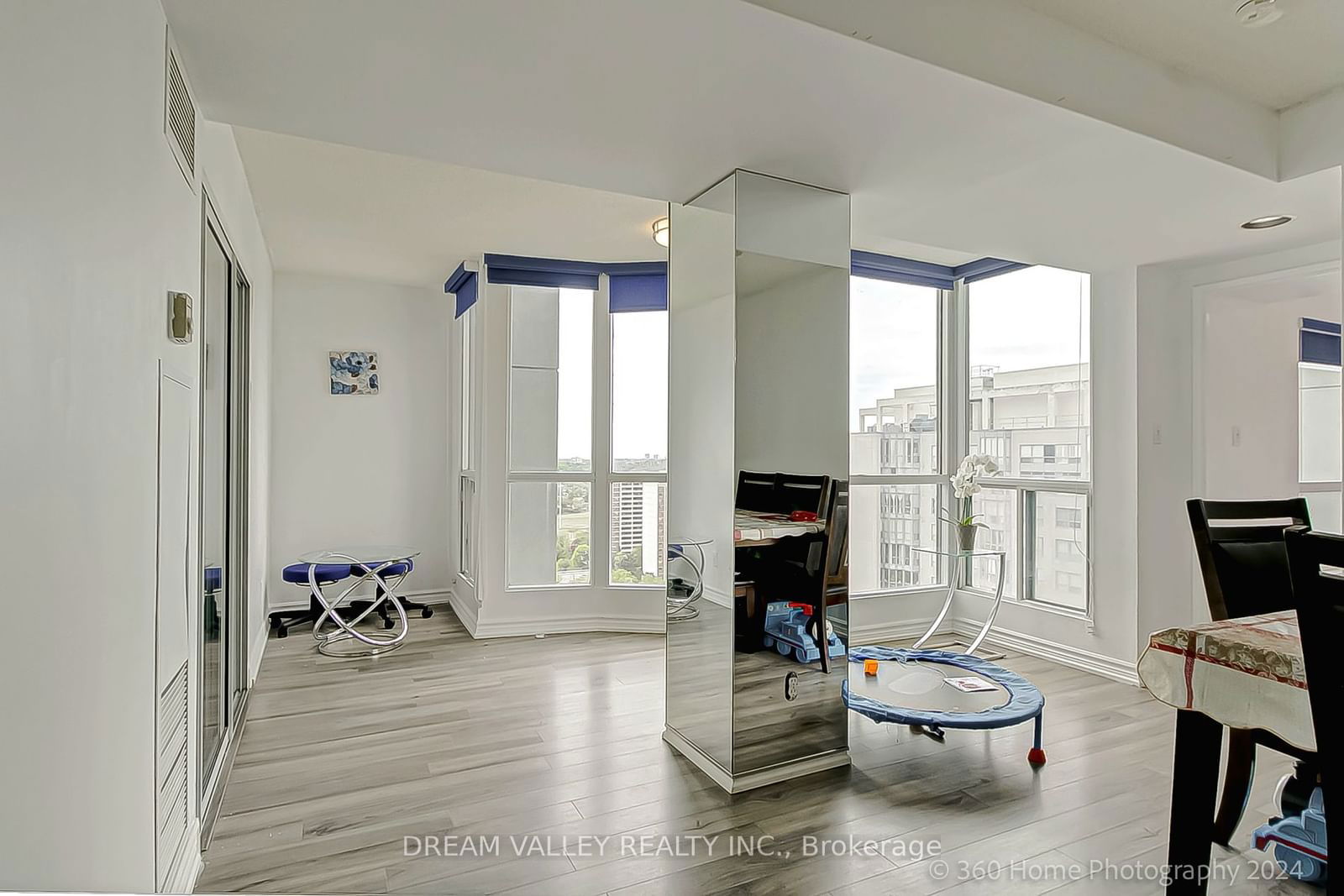 1470 Midland Ave, unit 2208 for sale - image #7