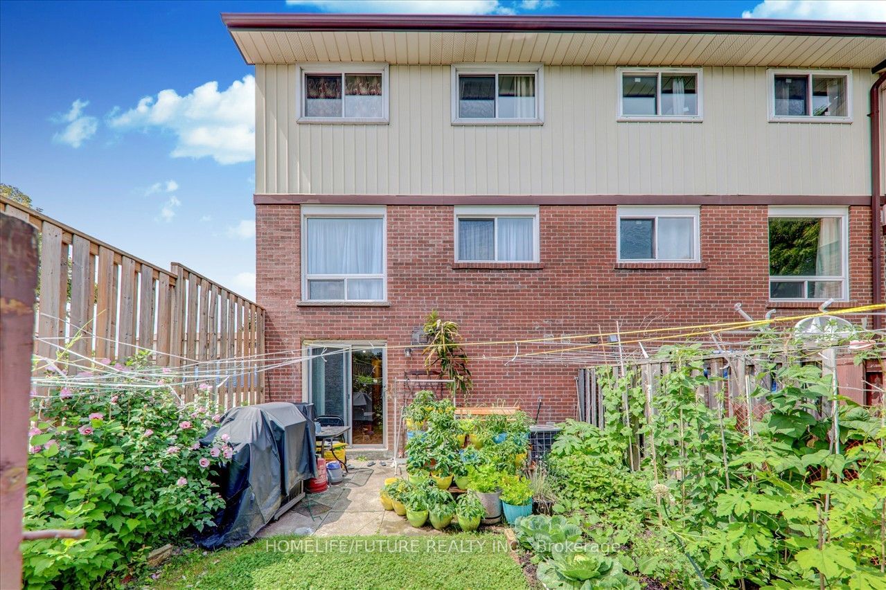 30 Dundalk Dr, unit 43 for sale - image #35