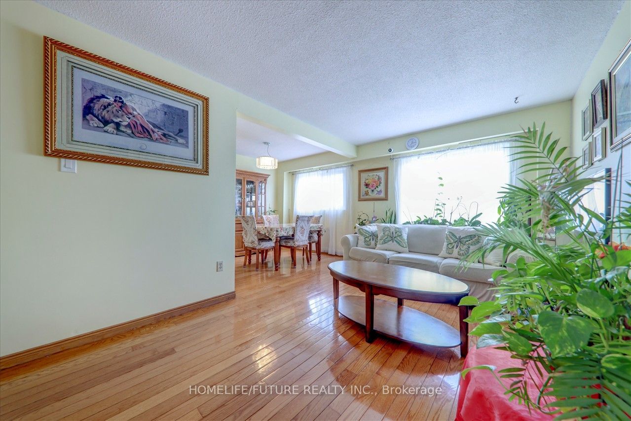 30 Dundalk Dr, unit 43 for sale - image #9