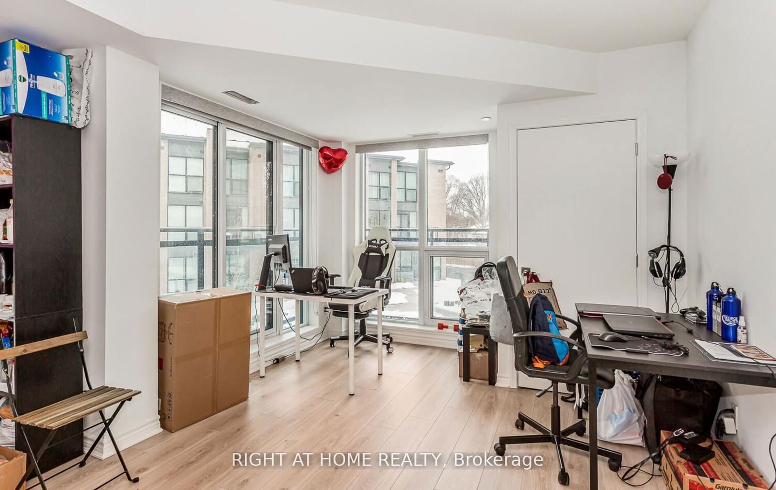 1 Falaise Rd, unit 215 for sale - image #6