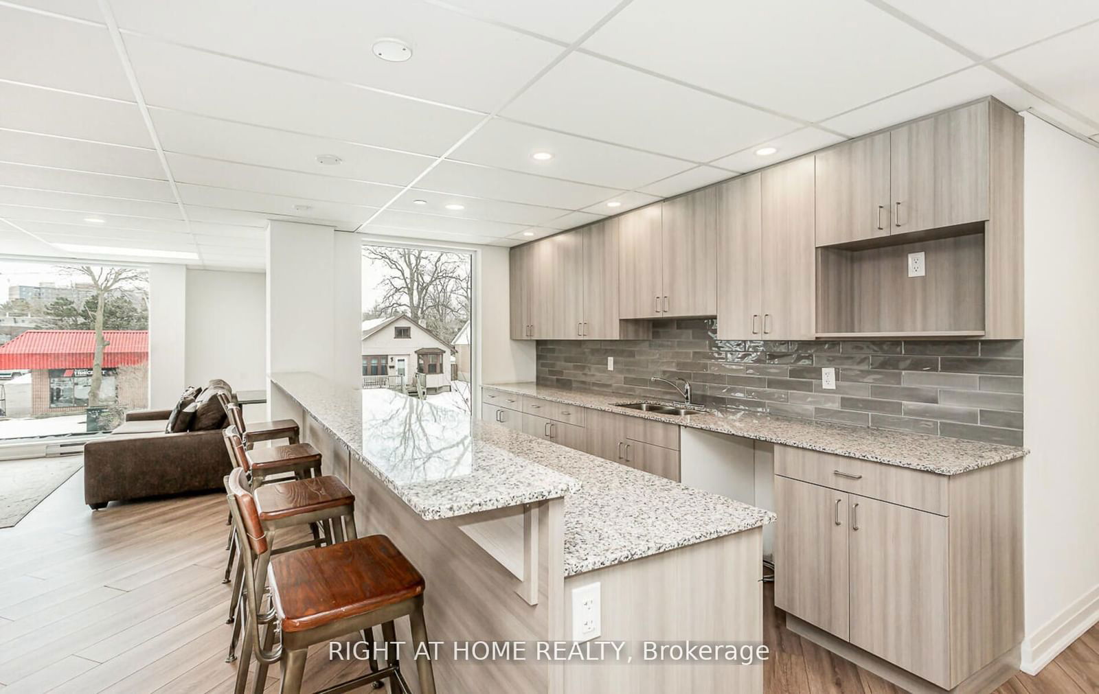 1 Falaise Rd, unit 209 for sale - image #15