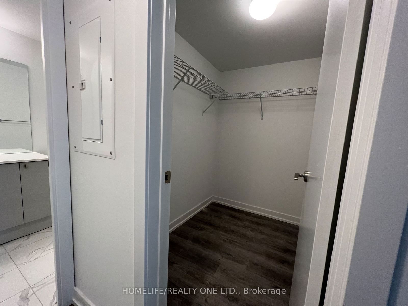 1480 Bayly St, unit 812 for rent