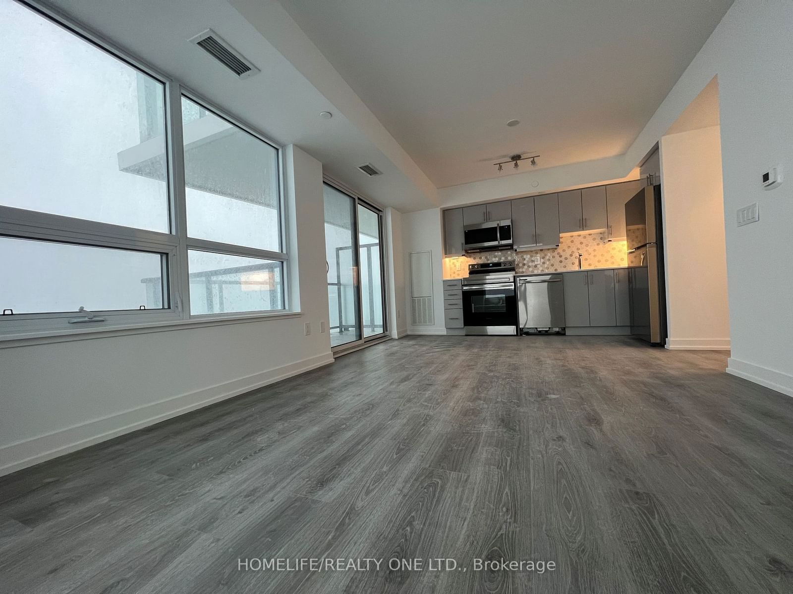 1480 Bayly St, unit 812 for rent - image #7