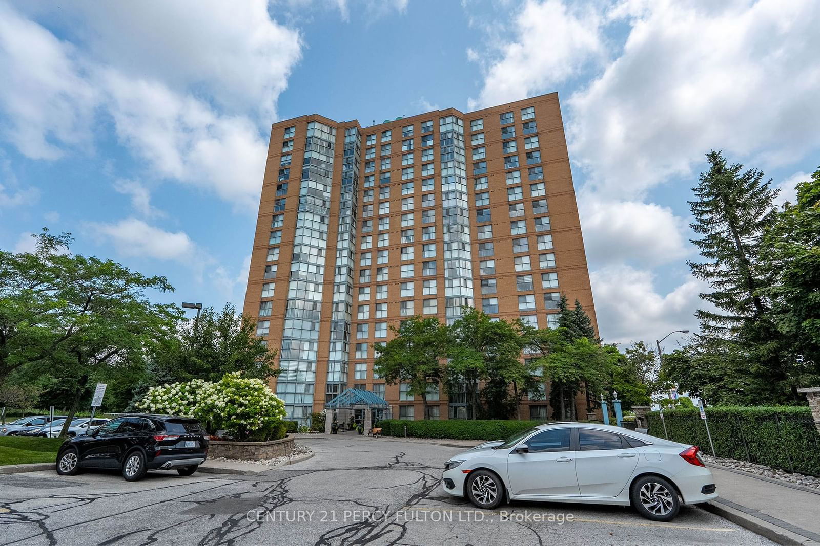 90 Dale Ave, unit 403 for sale - image #1