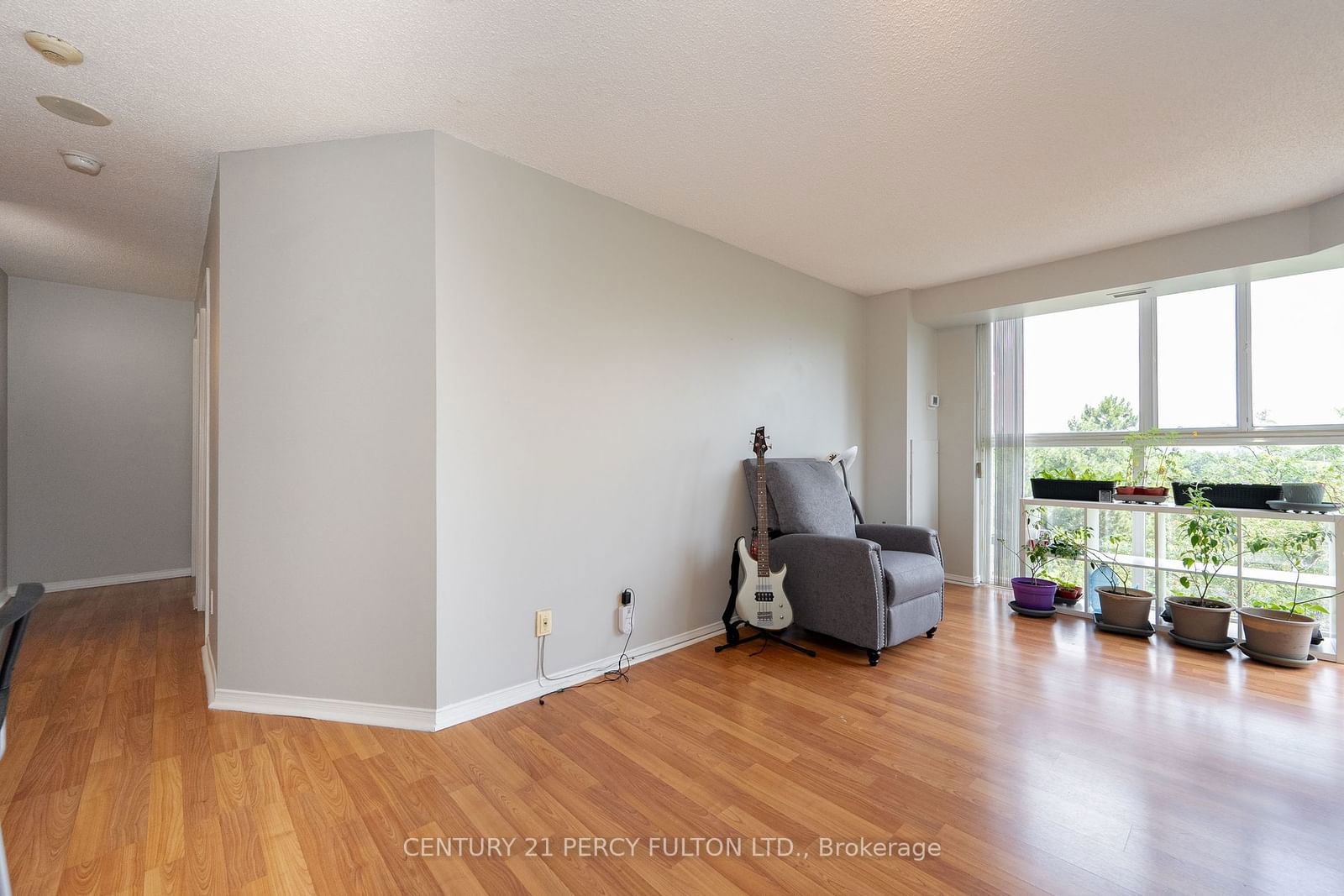 90 Dale Ave, unit 403 for sale - image #17