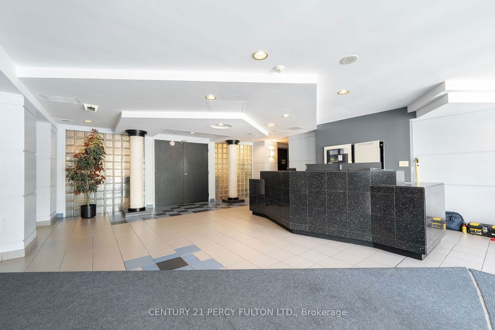 90 Dale Ave, unit 403 for sale - image #34