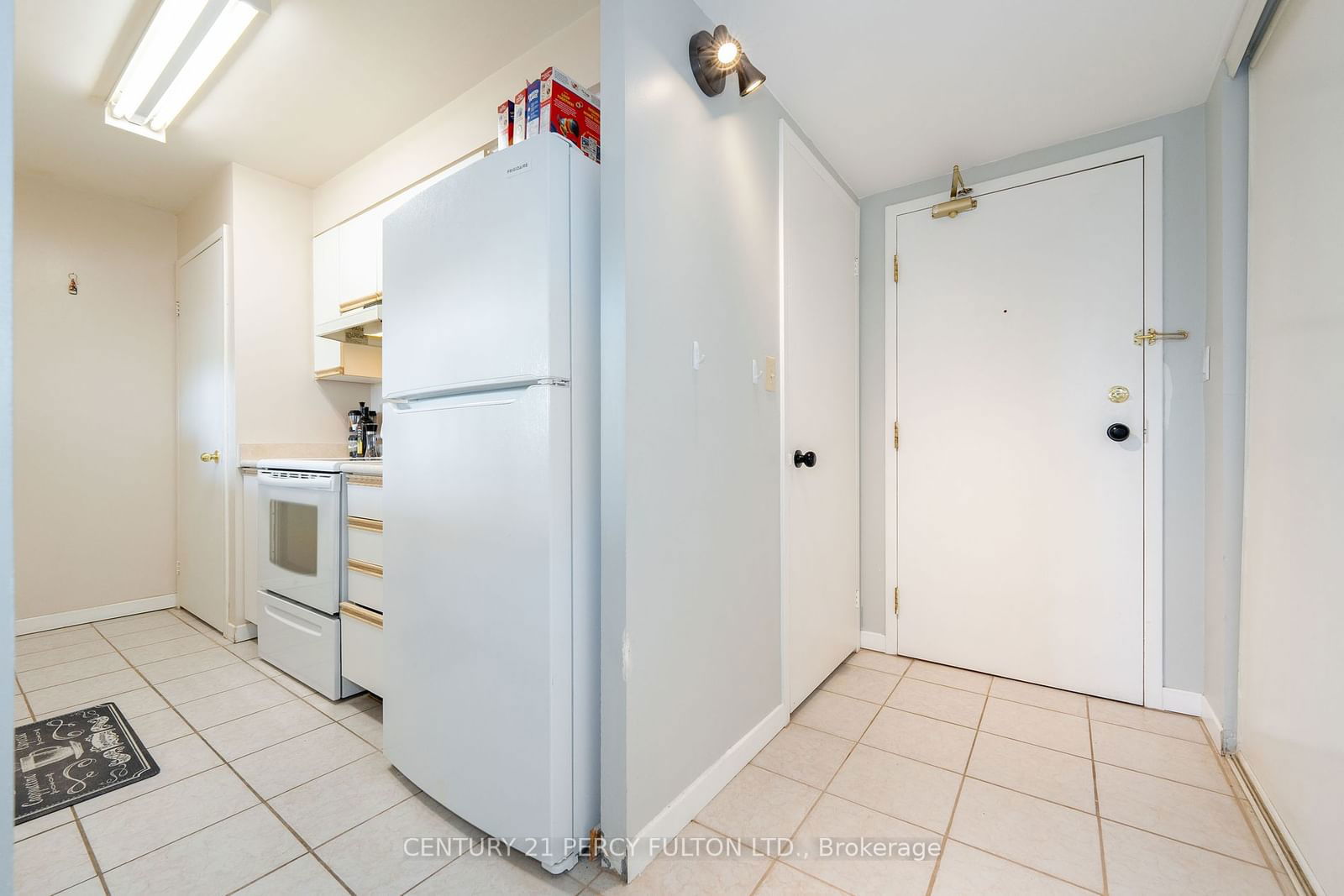 90 Dale Ave, unit 403 for sale - image #4