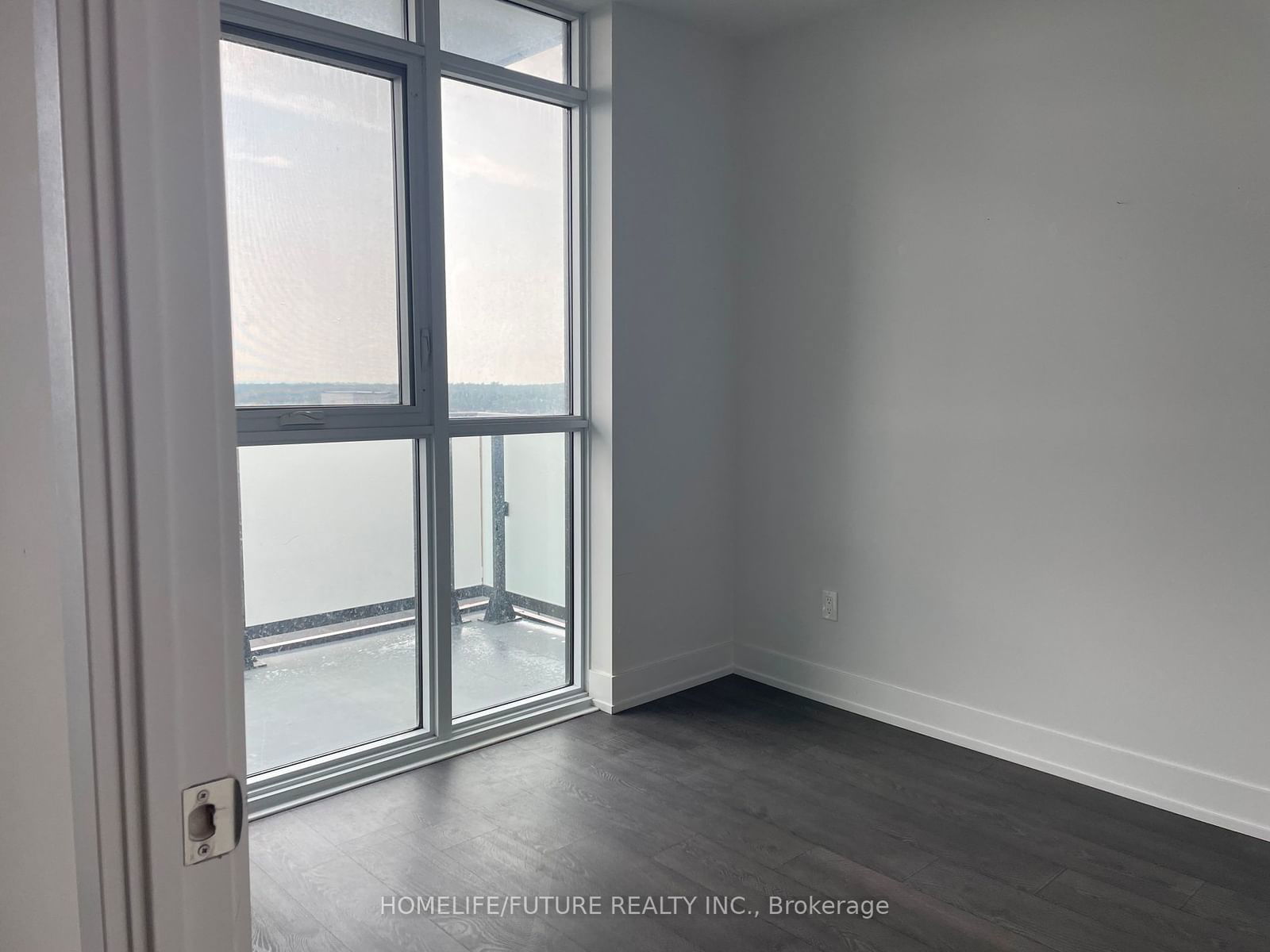 2550 Simcoe St, unit 716 for rent - image #17