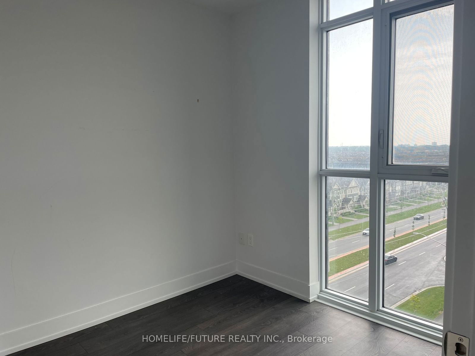 2550 Simcoe St, unit 716 for rent - image #9