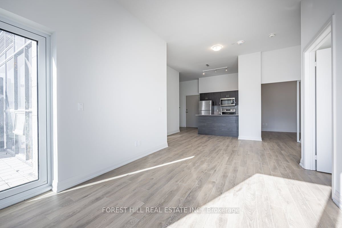 10 Meadowglen Pl, unit 105 for sale - image #12