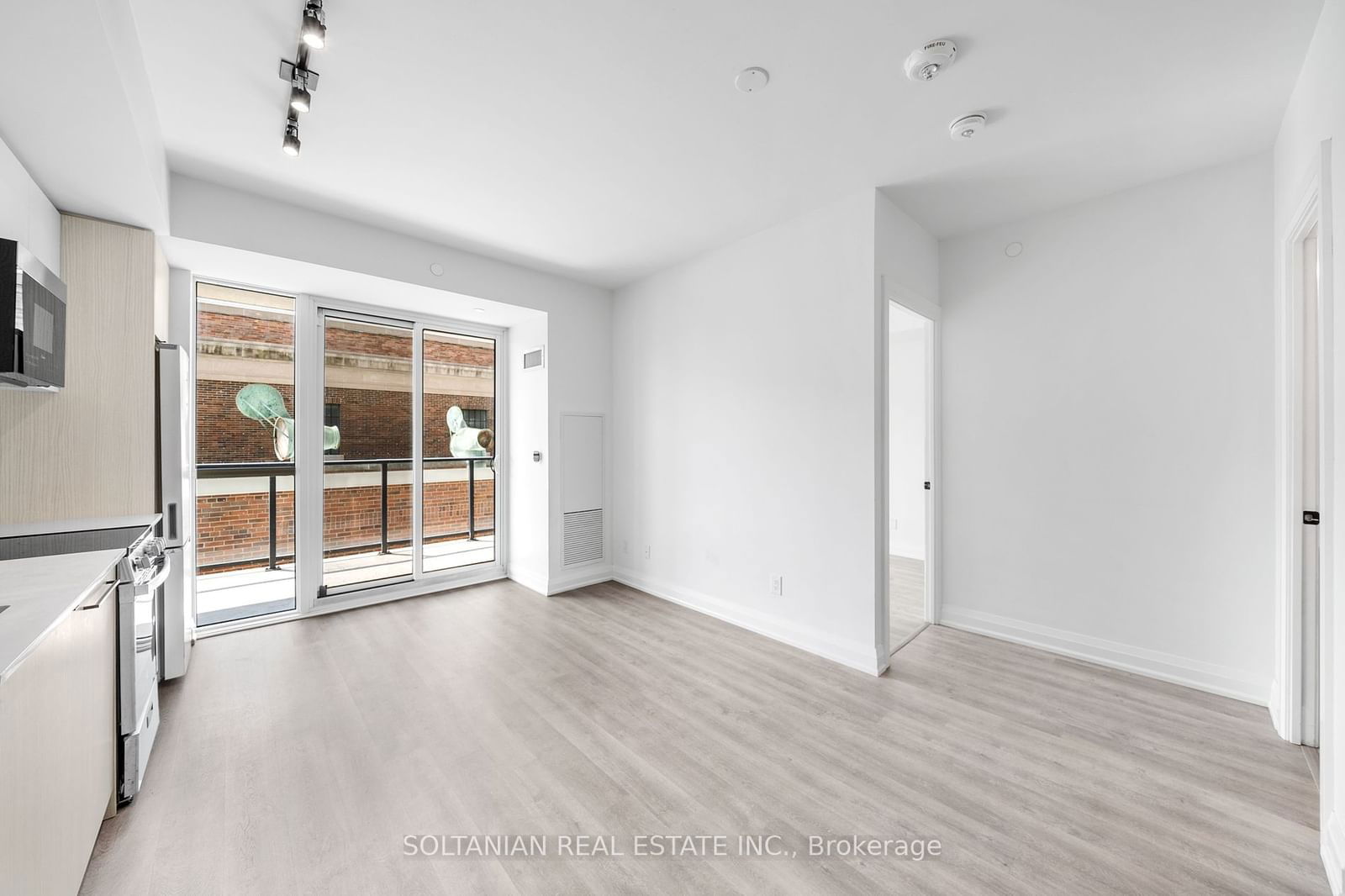 2369 Danforth Ave, unit 319 for sale - image #14