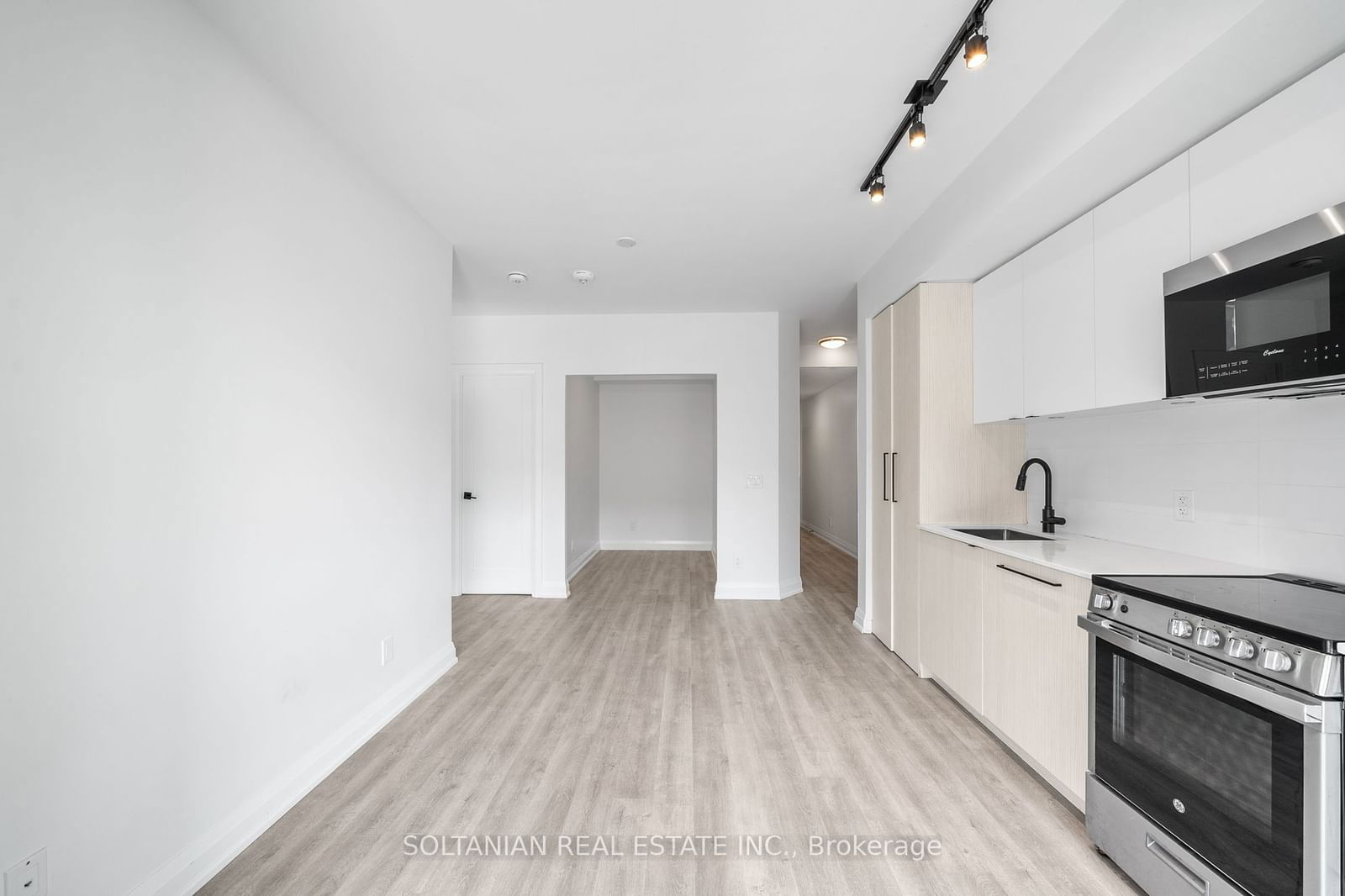 2369 Danforth Ave, unit 319 for sale - image #19