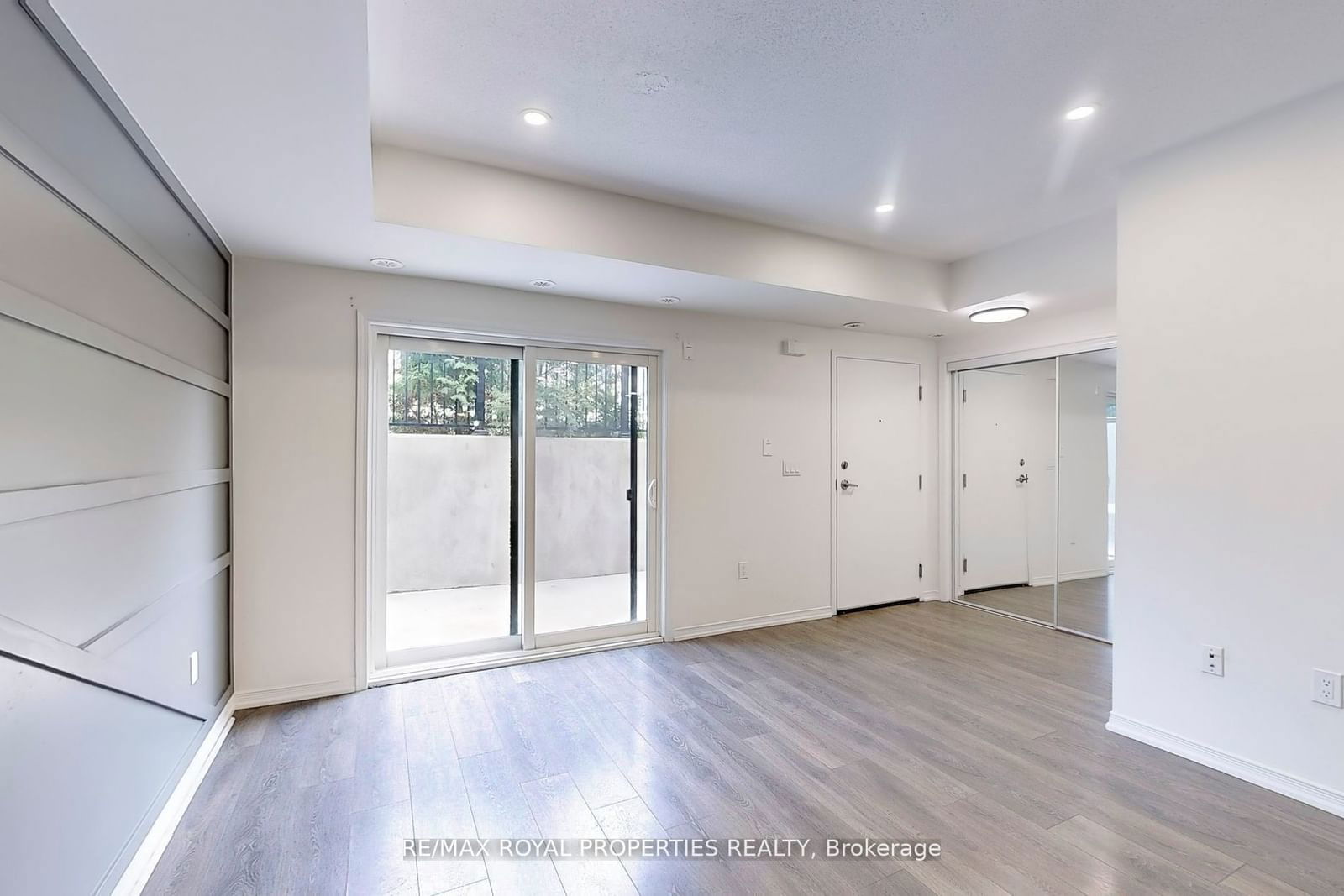 515 Kingbird Grve, unit 135 for sale