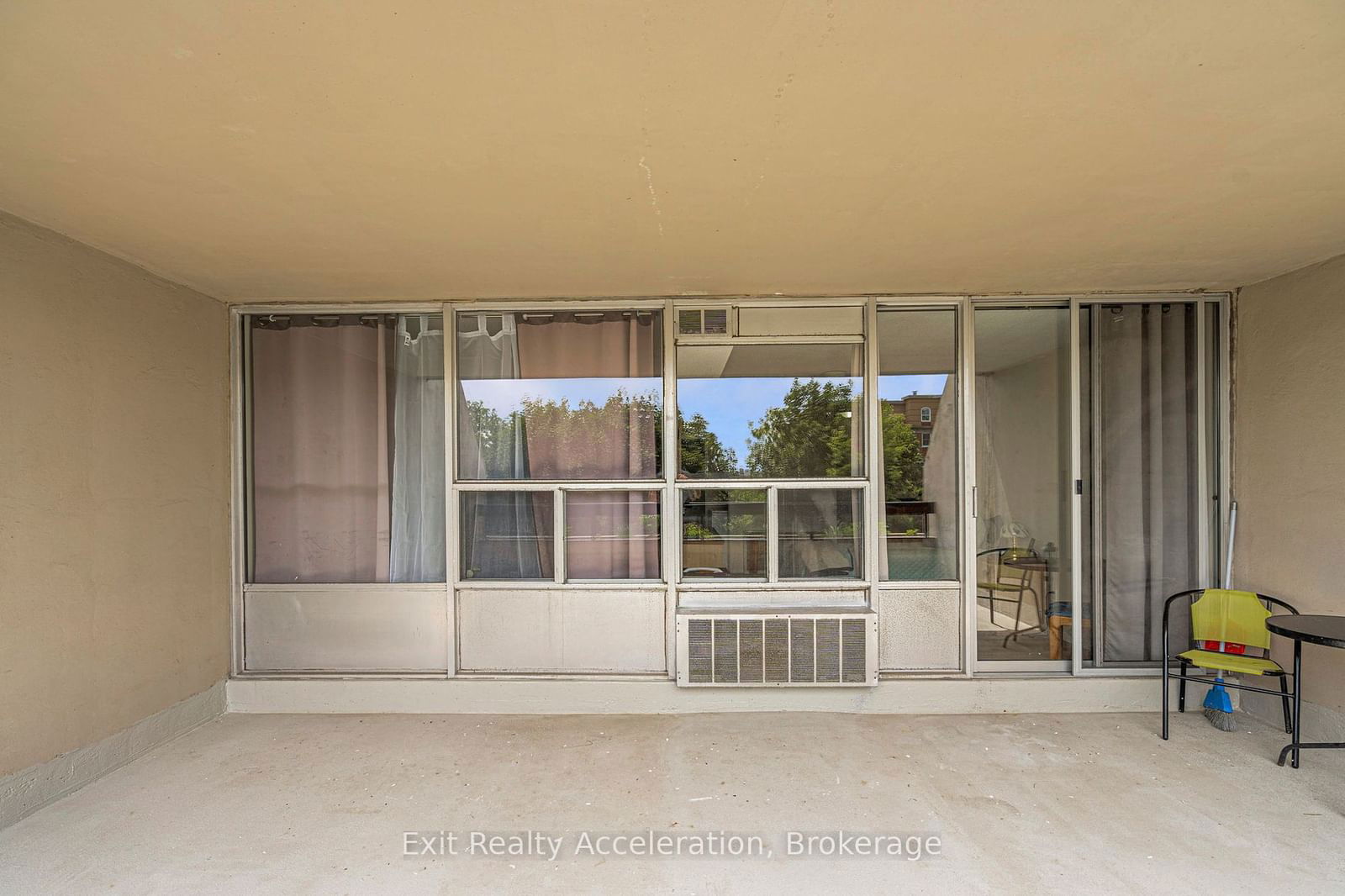 50 Richmond St, unit 224 for sale - image #32