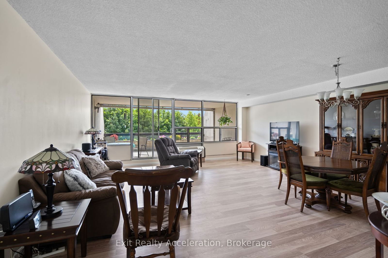 50 Richmond St, unit 224 for sale - image #8