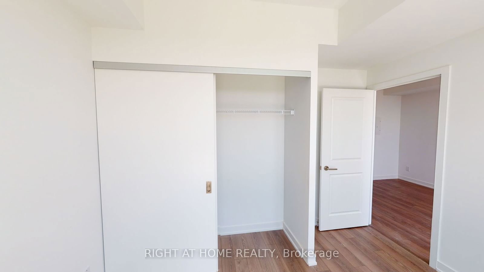 2799 Kingston Rd, unit 816 for sale - image #11