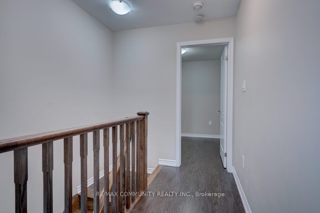 45 Heron Park Pl, unit 18 for sale - image #25